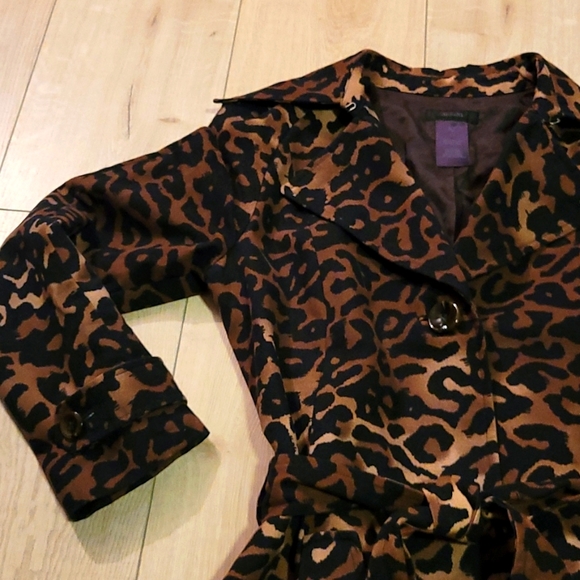 Gorgeous, one of a kind Leopard Print coat - Picture 6 of 7